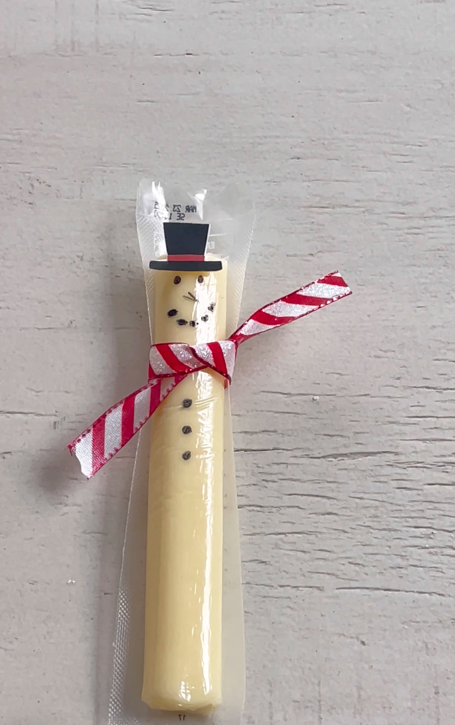 Snowman String Cheese: A Simple and Festive Snack for the Holidays